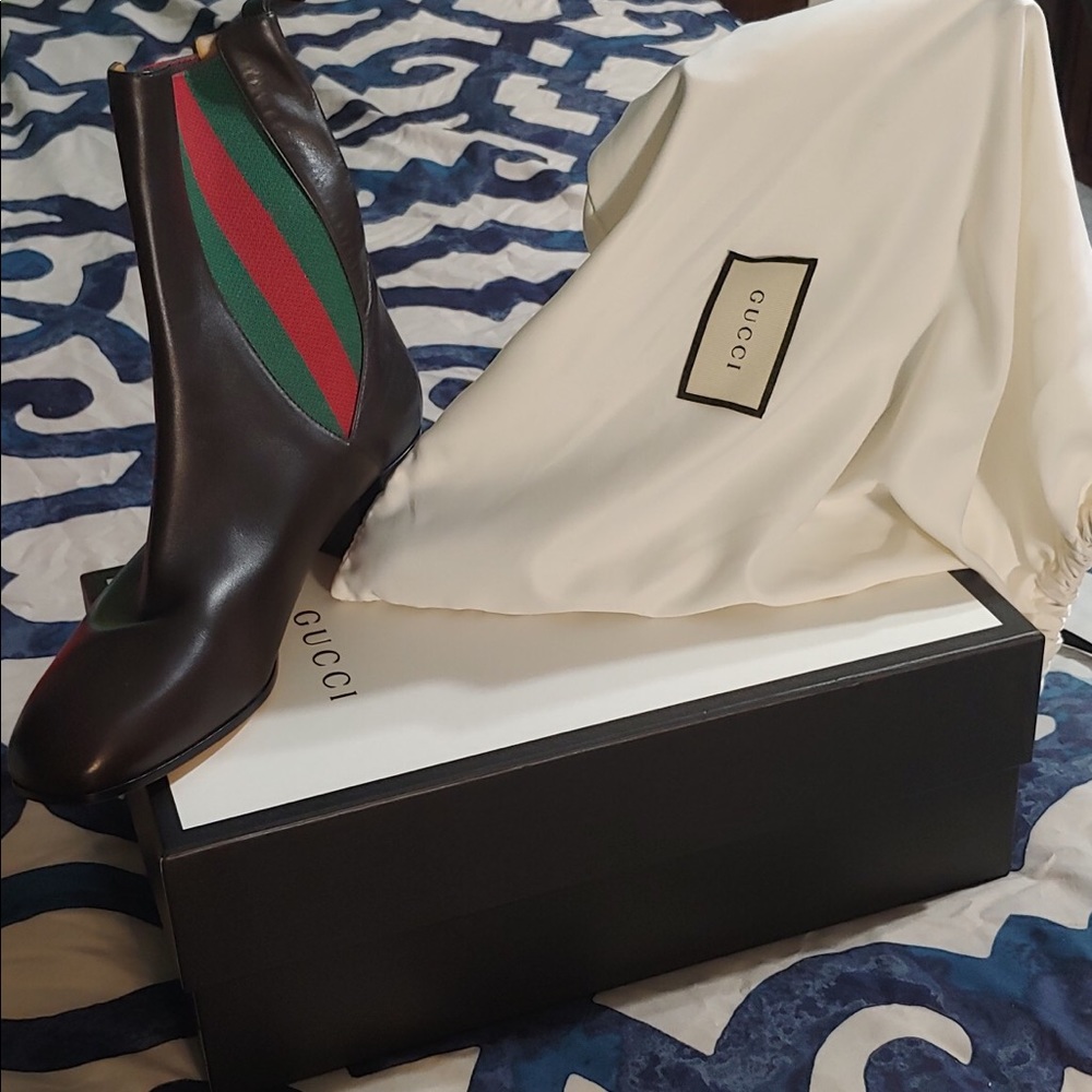 Shoes - Picture 2 of 3